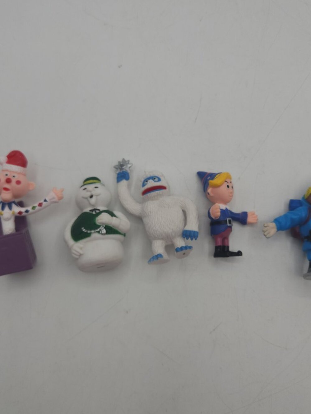 Rudolph Misfit Toys Figurines Snowman Bumble Elf PVC Set of 5 - Picture 7 of 10